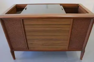 Top-down front view of the Cassidy RCA Victor with the custom smoked glass top positioned in the center.
