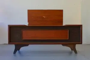 Restored General Electric Kubrick stereo console with high-res streaming and HDMI ARC.