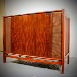 The Bruebeck | Vintage Stereo Console (Magnavox Astro-Sonic) – Restored Mid-Century Modern Audio