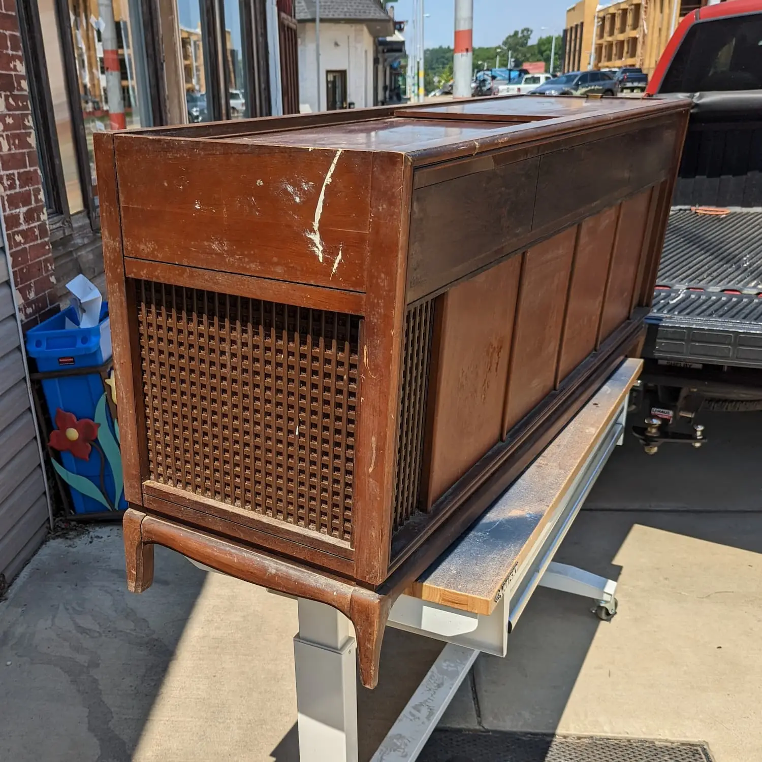 Vintage Magnavox stereo console in its original unrestored condition before technical and aesthetic upgrades in Memphis.